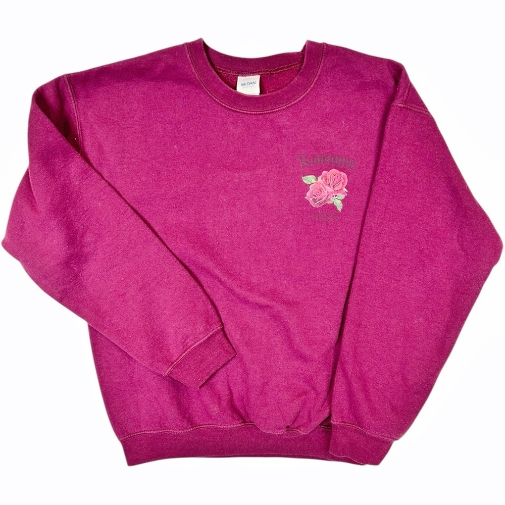 Vintage Gildan sweatshirt, M, Romance & Floral graphic, Whimsy Cozy Loungewear